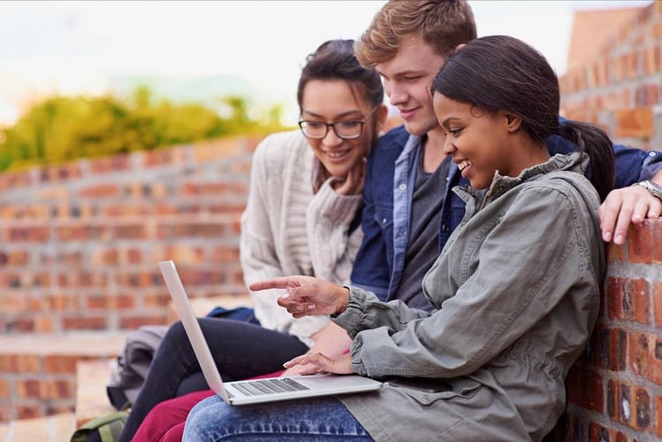 Student researching student loan contribution programs
